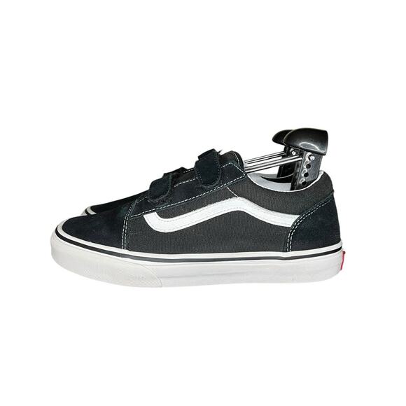 Vans Other - Vans Kids Old Skool V Skate Shoe Black/True White Size 5.5